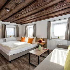 ubernachten-in-der-tenne.nuremberg-hotels.org/